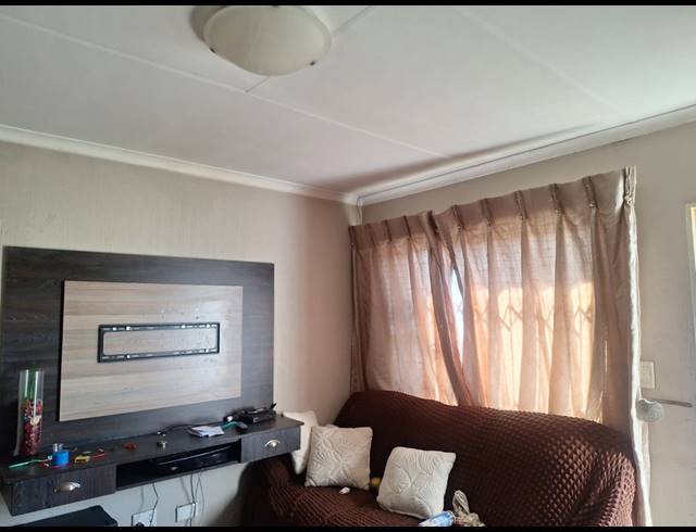 3 BEDROOM HOUSE SOLD IN SHARON PARK